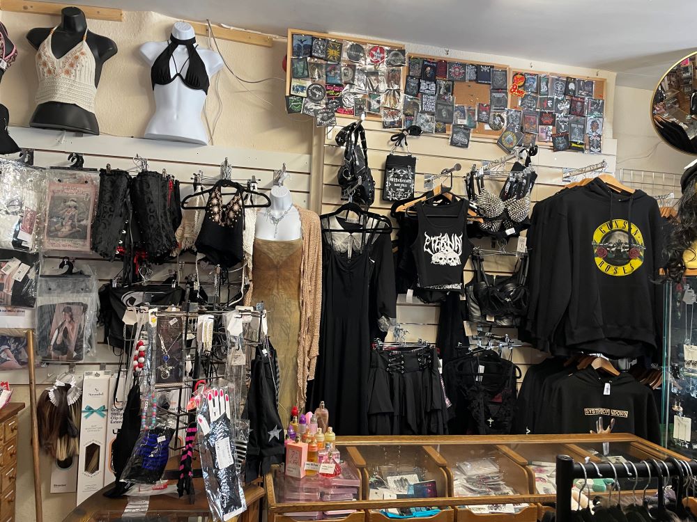 Buckles and leather studded belts Buckles and leather studded belts